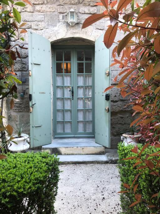 Ulysse, Appartement Spacieux Au Centre Historique D'Uzes En Rez-De-Chaussee Avec Exterieur, Proche Parking Des Marroniers מראה חיצוני תמונה