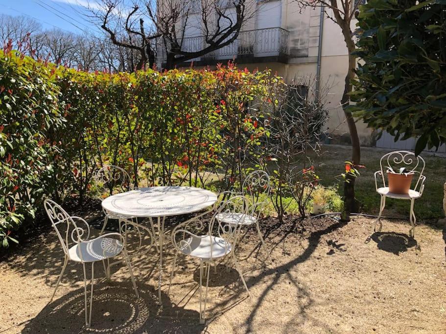 Ulysse, Appartement Spacieux Au Centre Historique D'Uzes En Rez-De-Chaussee Avec Exterieur, Proche Parking Des Marroniers מראה חיצוני תמונה